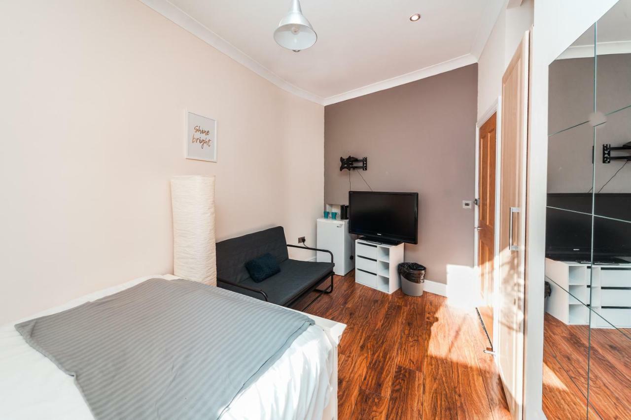 Private En-Suite Room @ Liverpool Street, Brick Ln 런던 외부 사진